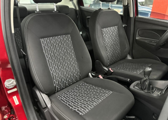 Ford Ka+ Sedan 1.5 SE/SE PLUS 16V Flex 4p 2015 Flex