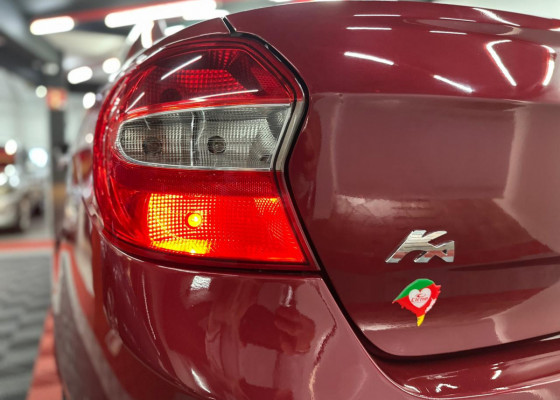 Ford Ka+ Sedan 1.5 SE/SE PLUS 16V Flex 4p 2015 Flex