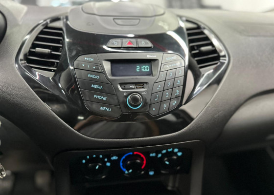 Ford Ka+ Sedan 1.5 SE/SE PLUS 16V Flex 4p 2015 Flex