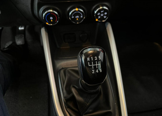 GM - Chevrolet ONIX SEDAN Plus LTZ 1.0 12V TB Flex Mec. 2023 Flex