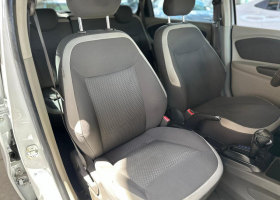 GM - Chevrolet SPIN LT 1.8 8V Econo.Flex 5p Aut. 2013 Flex