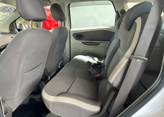 GM - Chevrolet SPIN LT 1.8 8V Econo.Flex 5p Aut. 2013 Flex