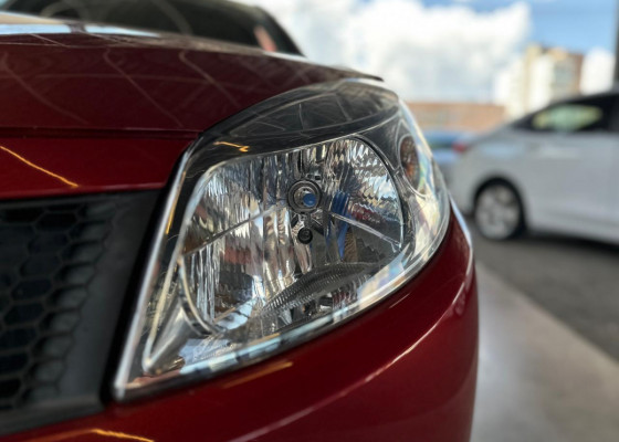 Renault SANDERO Expression Hi-Flex 1.0 16V 5p 2010 Flex