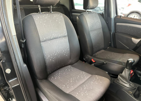 Renault LOGAN Privilège Hi-Flex 1.6 16V 4p 2010 Flex