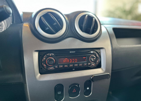 Renault LOGAN Privilège Hi-Flex 1.6 16V 4p 2010 Flex