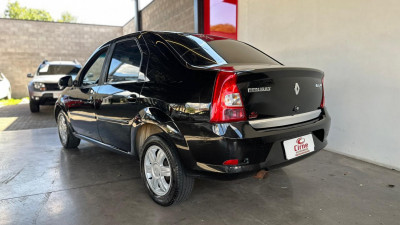 Renault LOGAN Privilège Hi-Flex 1.6 16V 4p 2010 Flex