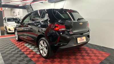 GM - Chevrolet ONIX HATCH LTZ 1.0 12V TB Flex 5p Mec. 2023 Flex