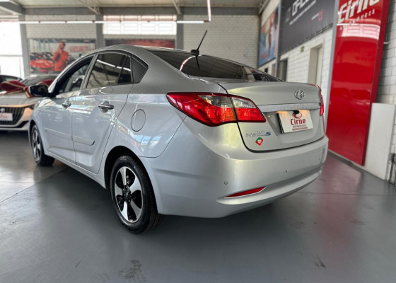 Hyundai HB20S C.Style/C.Plus1.6 Flex 16V Aut. 4p 2015 Flex