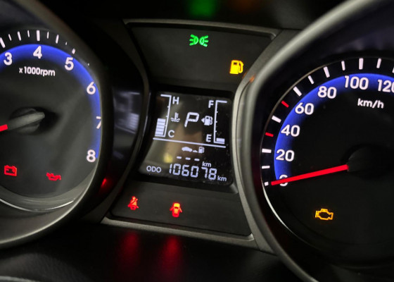 Hyundai HB20S C.Style/C.Plus1.6 Flex 16V Aut. 4p 2015 Flex