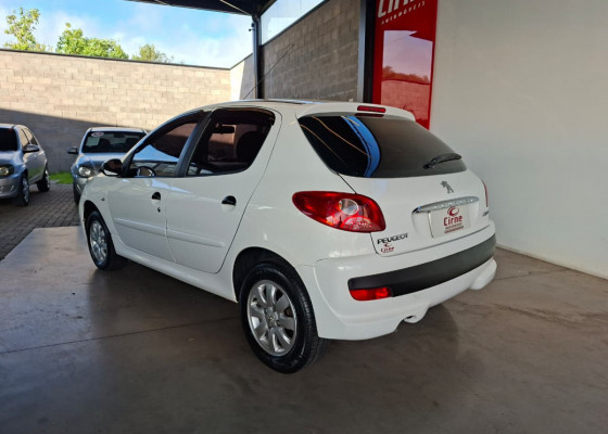 Peugeot 207 SW XR 1.4 Flex 8V 5p 2011 Flex