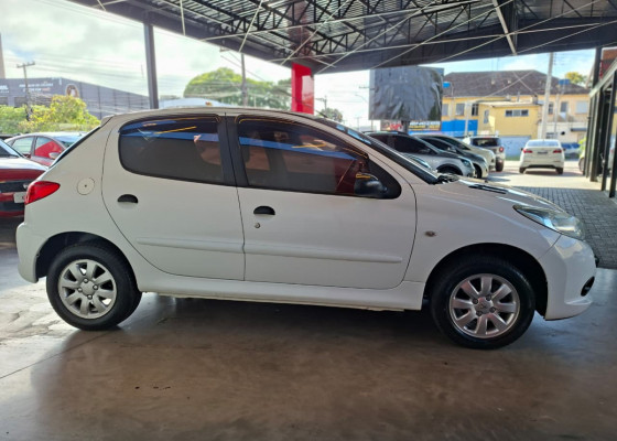 Peugeot 207 SW XR 1.4 Flex 8V 5p 2011 Flex