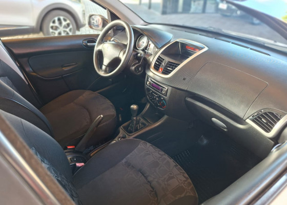 Peugeot 207 SW XR 1.4 Flex 8V 5p 2011 Flex