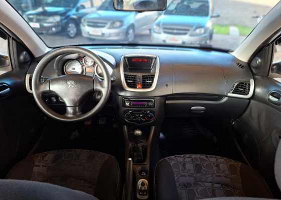 Peugeot 207 SW XR 1.4 Flex 8V 5p 2011 Flex