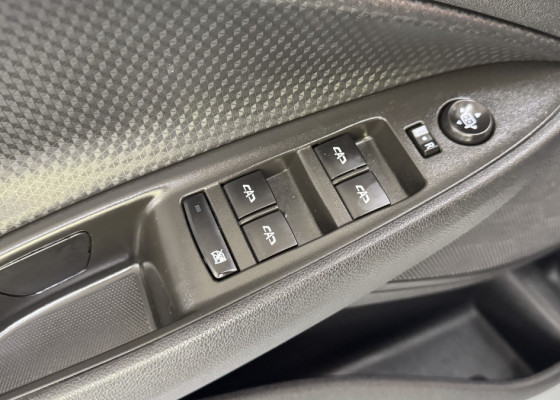 GM - Chevrolet ONIX SEDAN Plus LTZ 1.0 12V TB Flex Aut. 2023 Flex