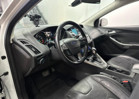 Ford Focus 2.0 16V/SE/SE Plus Flex 5p Aut. 2017 Flex