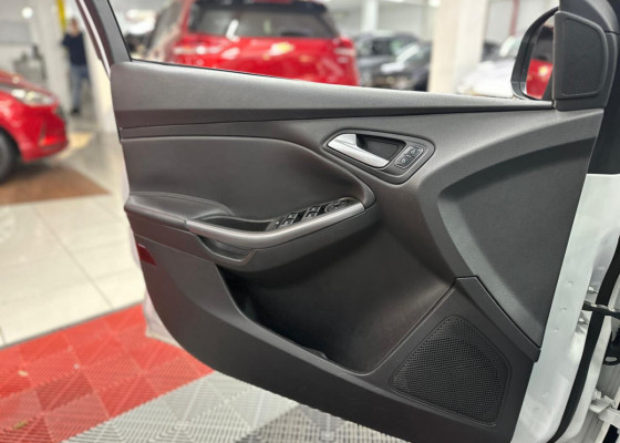 Ford Focus 2.0 16V/SE/SE Plus Flex 5p Aut. 2017 Flex