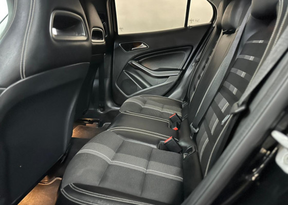 Mercedes-Benz GLA 200 Advance 1.6/1.6 TB 16V Flex Aut. 2018 Flex