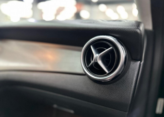 Mercedes-Benz GLA 200 Advance 1.6/1.6 TB 16V Flex Aut. 2018 Flex