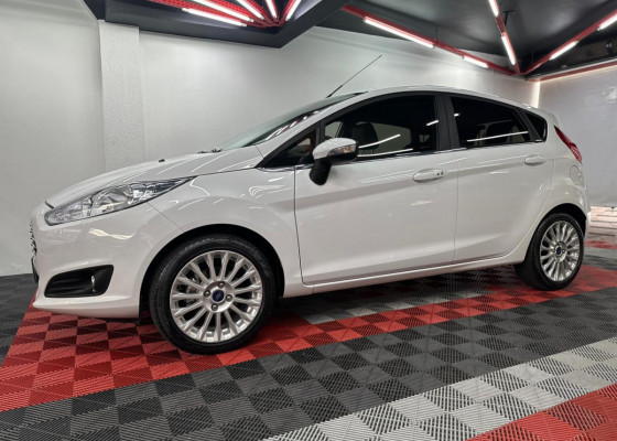 Ford Fiesta TIT.Plus 1.0 12V EcoBoost Aut. 5p 2017 Flex