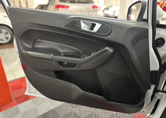 Ford Fiesta TIT.Plus 1.0 12V EcoBoost Aut. 5p 2017 Flex