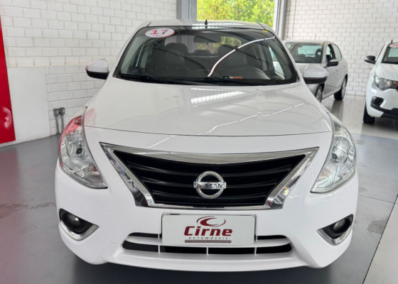 Nissan VERSA UNIQUE 1.6 16V FlexStart 4p Aut. 2017 Flex