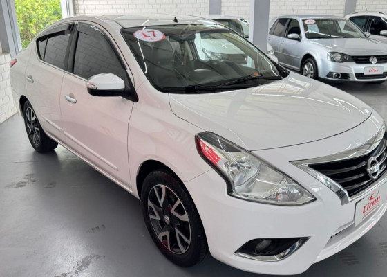 Nissan VERSA UNIQUE 1.6 16V FlexStart 4p Aut. 2017 Flex