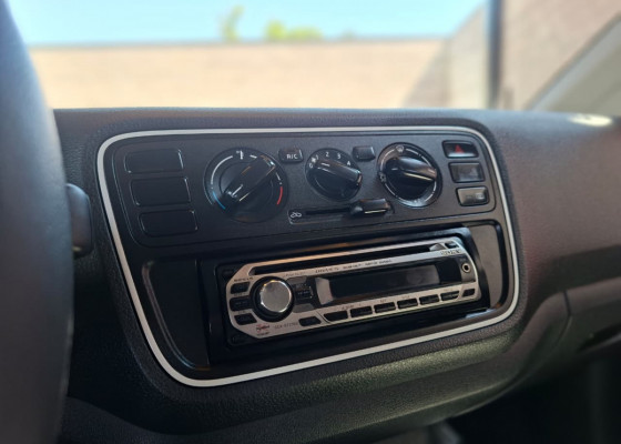 VW - VolksWagen up! take 1.0 T. Flex 12V 3p 2015 Flex