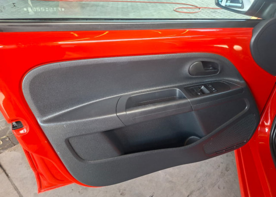 VW - VolksWagen up! take 1.0 T. Flex 12V 3p 2015 Flex