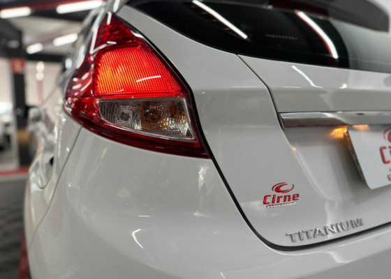 Ford Fiesta TIT./TIT.Plus 1.6 16V Flex Aut. 2017 Flex