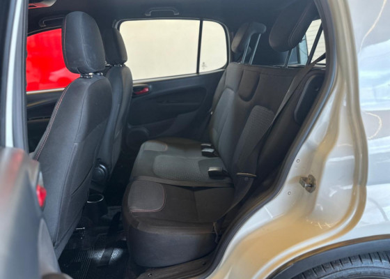 Fiat UNO SPORTING Dualogic 1.4 EVO Flex 8V 4p 2016 Flex