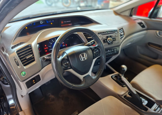 Honda Civic Sedan LXS 1.8/1.8 Flex 16V Mec. 4p 2012 Flex