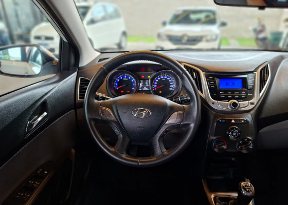 Hyundai HB20 Premium 1.6 Flex 16V Mec. 2014 Flex