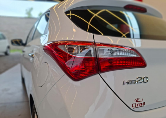 Hyundai HB20 Premium 1.6 Flex 16V Mec. 2014 Flex