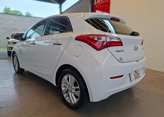Hyundai HB20 Premium 1.6 Flex 16V Mec. 2014 Flex