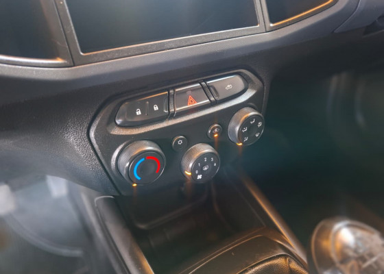 GM - Chevrolet ONIX HATCH Joy 1.0 8V Flex 5p Mec. 2020 Flex