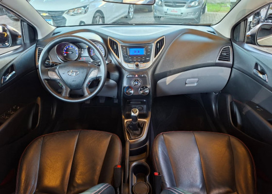 Hyundai HB20S  Impress 1.6 Flex 16v Mec. 2015 Flex Flex