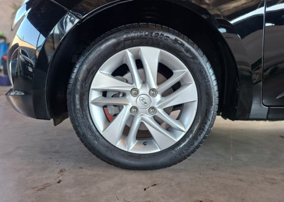 Hyundai HB20S  Impress 1.6 Flex 16v Mec. 2015 Flex Flex