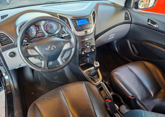 Hyundai HB20S  Impress 1.6 Flex 16v Mec. 2015 Flex Flex