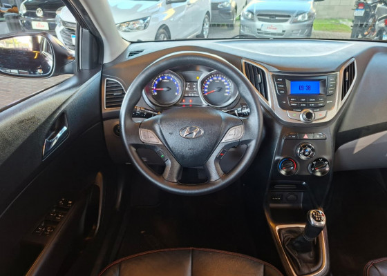 Hyundai HB20S  Impress 1.6 Flex 16v Mec. 2015 Flex Flex