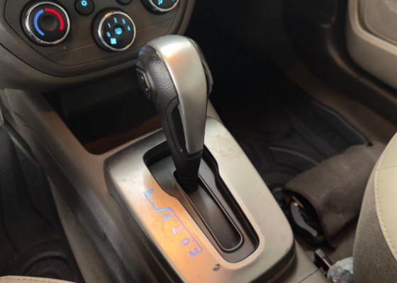 GM - Chevrolet SPIN LT 1.8 8V Econo.Flex 5p Aut. 2014 Flex