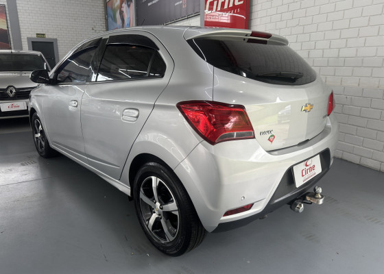 GM - Chevrolet ONIX HATCH LTZ 1.4 8V FlexPower 5p Mec. 2019 Flex