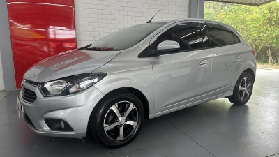 GM - Chevrolet ONIX HATCH LTZ 1.4 8V FlexPower 5p Mec. 2019 Flex