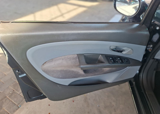 Fiat LINEA 1.9/ HLX 1.9/ 1.8 Flex 16V 4p 2009 Flex