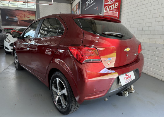 GM - Chevrolet ONIX HATCH LTZ 1.4 8V FlexPower 5p Mec. 2017 Flex