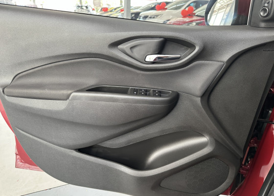 GM - Chevrolet ONIX HATCH LTZ 1.4 8V FlexPower 5p Mec. 2017 Flex