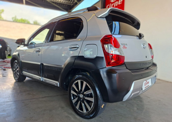 Toyota ETIOS CROSS 1.5 Flex 16V 5p Mec. 2016 Flex Flex