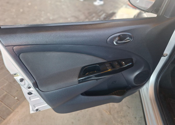 Toyota ETIOS CROSS 1.5 Flex 16V 5p Mec. 2016 Flex Flex