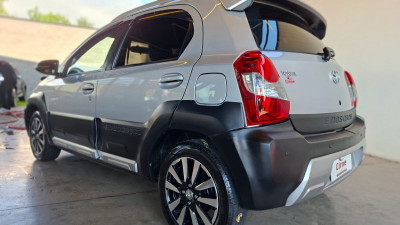 Toyota ETIOS CROSS 1.5 Flex 16V 5p Mec. 2016 Flex