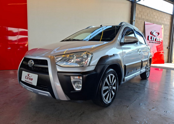 Toyota ETIOS CROSS 1.5 Flex 16V 5p Mec. 2016 Flex Flex