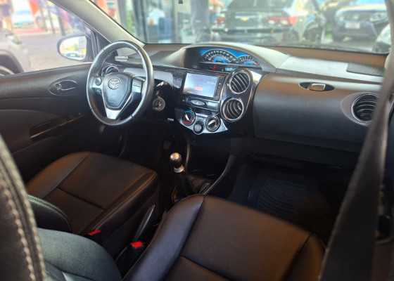 Toyota ETIOS CROSS 1.5 Flex 16V 5p Mec. 2016 Flex Flex